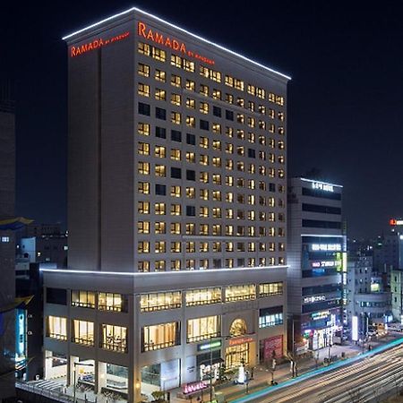 Ramada By Wyndham Daejeon Hotel Exterior foto