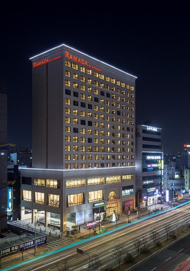 Ramada By Wyndham Daejeon Hotel Exterior foto